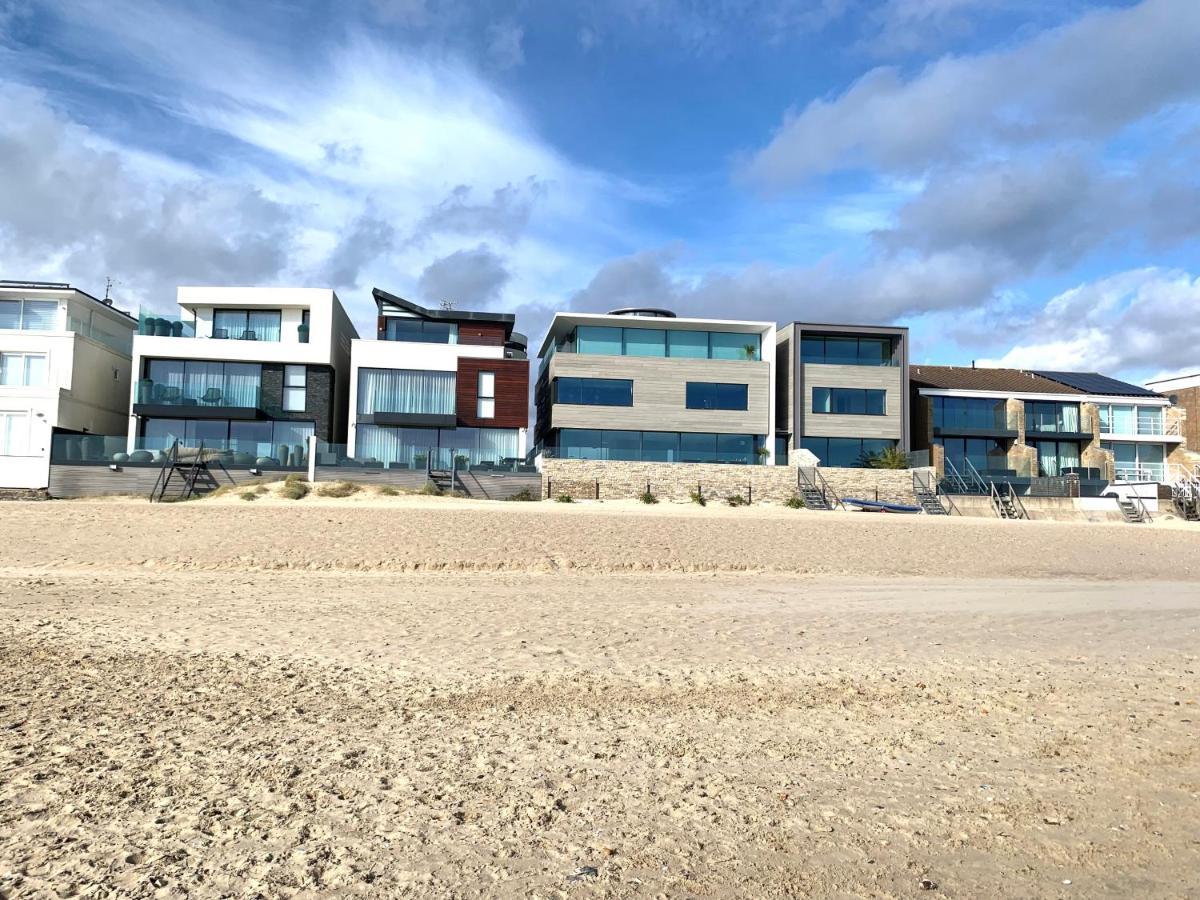Top Floor Sandbanks Apartment With Free Parking Just Minutes From The Beach And Bars Canford Cliffs المظهر الخارجي الصورة
